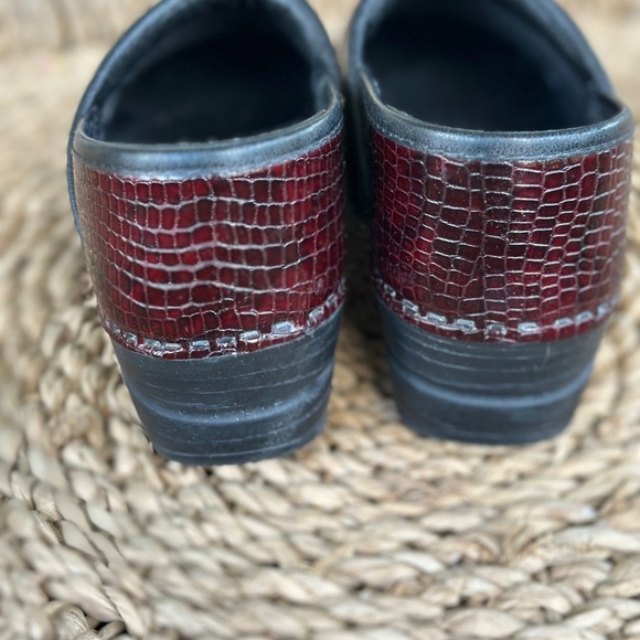 Sanita Professional Nursing Clogs - Picture 6 of 9